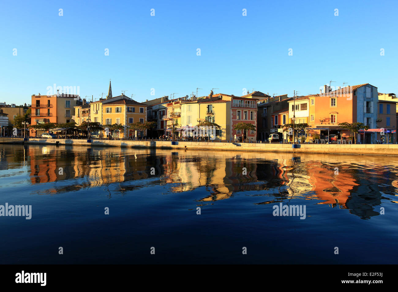 Francia, Bouches du Rhone, Martigues, canale Baussengue, distretto Ferrieres dock Tesse Maurice Foto Stock