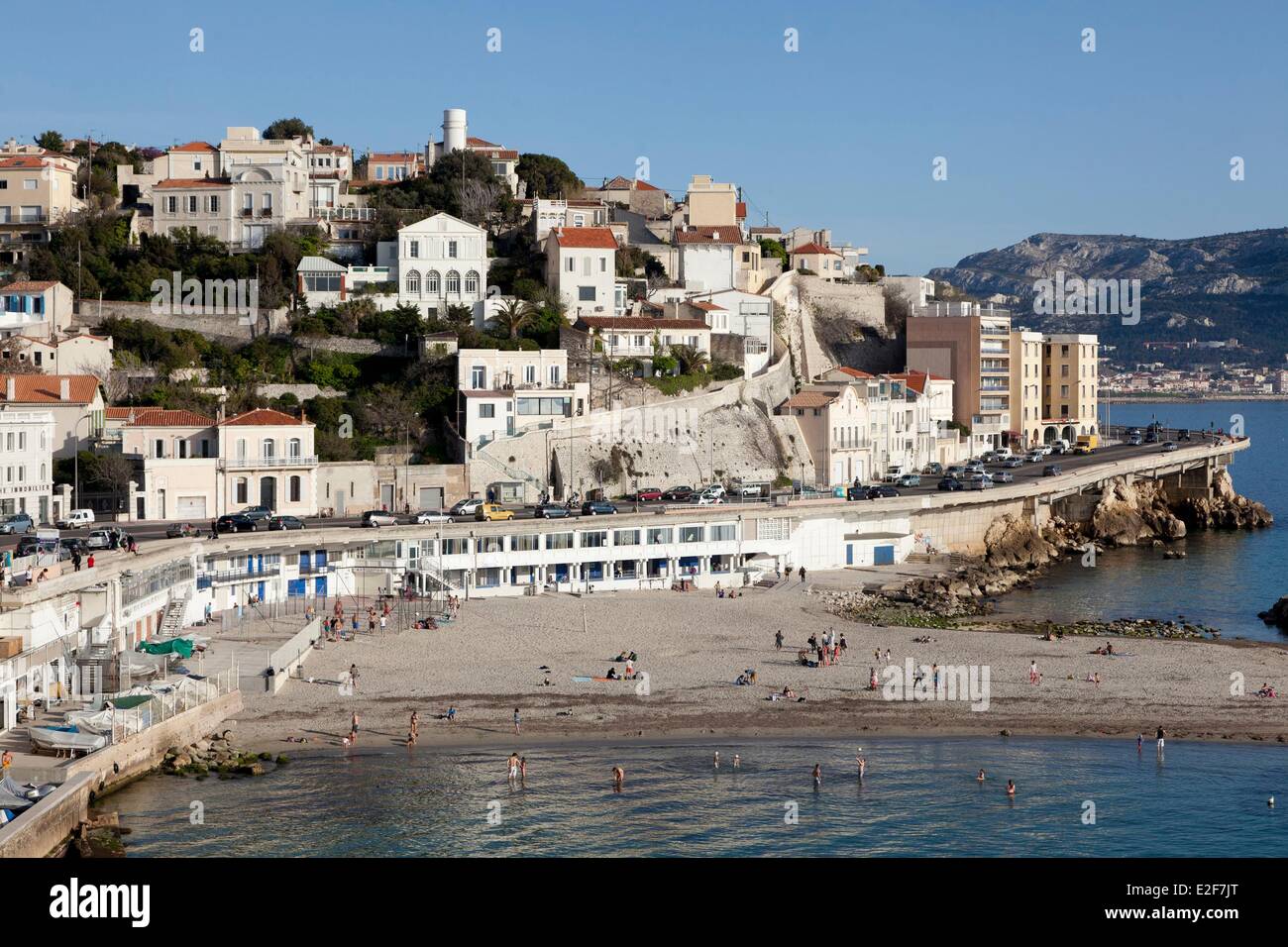 Francia Bouches du Rhone Marsiglia Capitale europea della cultura 2013 Corniche Kennedy Roucas bianco quartiere villa mare crestato Foto Stock