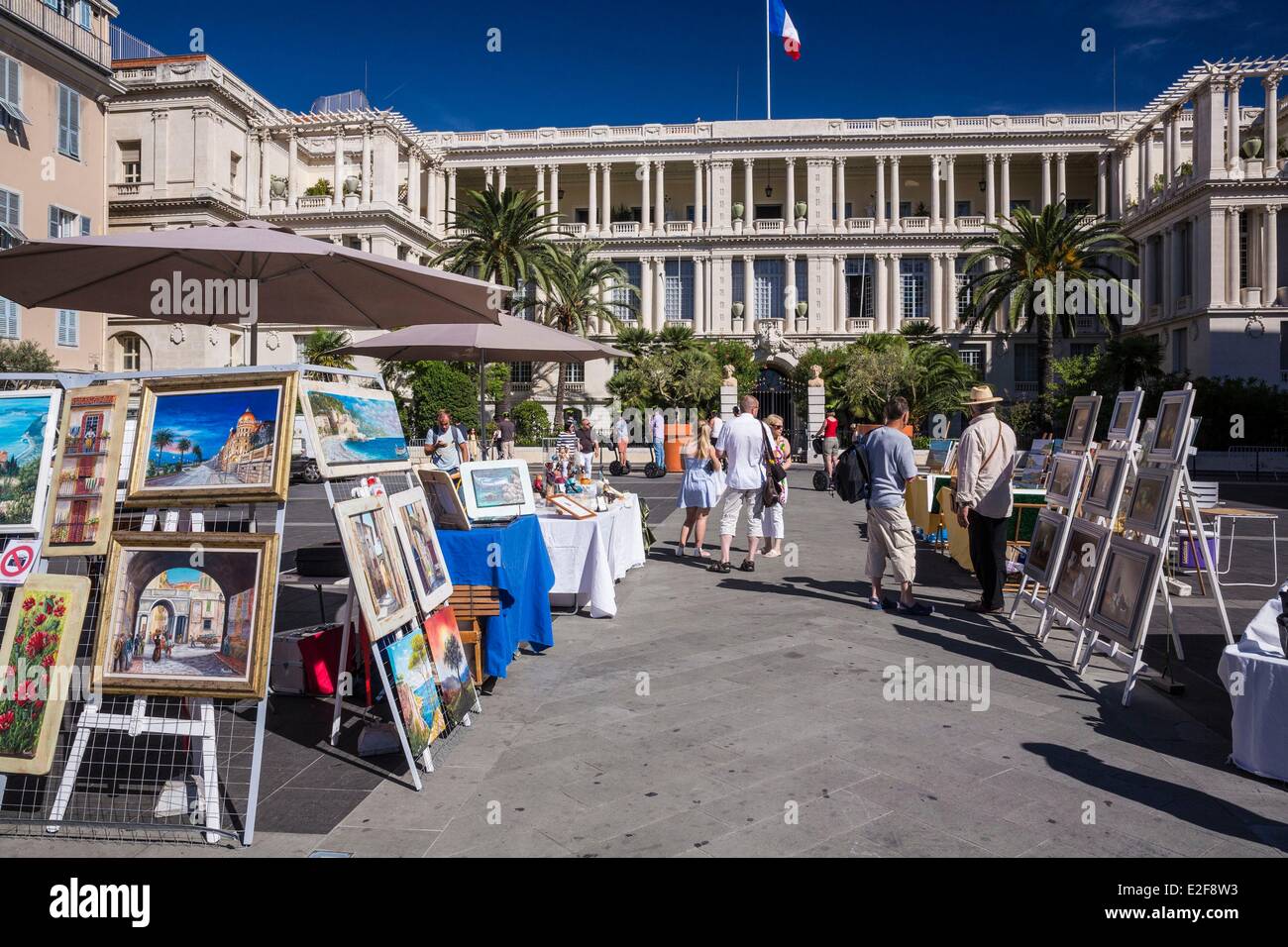 Francia, Alpes Maritimes, Nizza, città vecchia e il Palais de la prefettura, Place Pierre Gautier Foto Stock