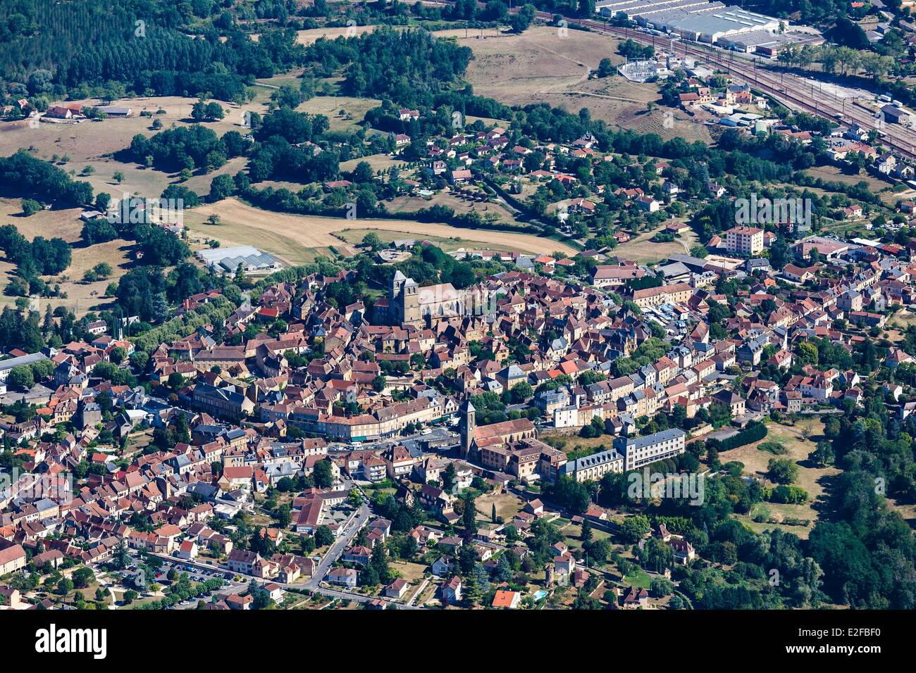 Francia, Lot, Gourdon, il villaggio (vista aerea) Foto Stock