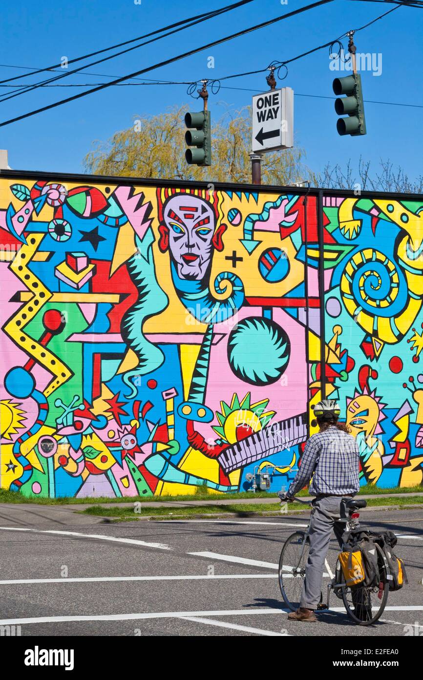 Stati Uniti, Oregon, Portland, Nord Williams, parete dipinta Foto Stock
