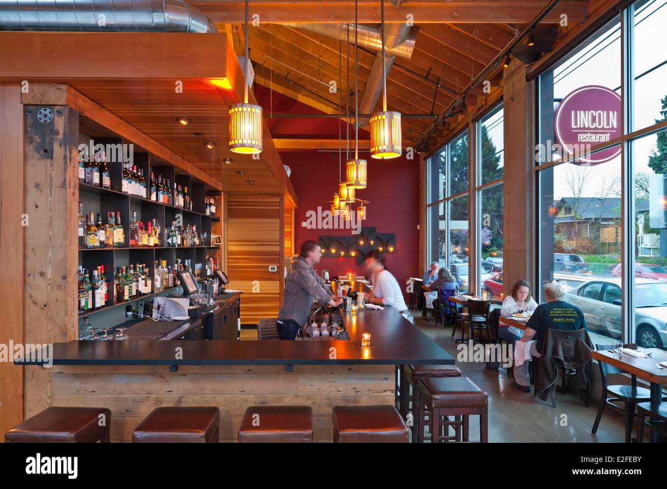 Stati Uniti, Oregon, Portland, Nord Williams, Lincoln ristorante Foto Stock
