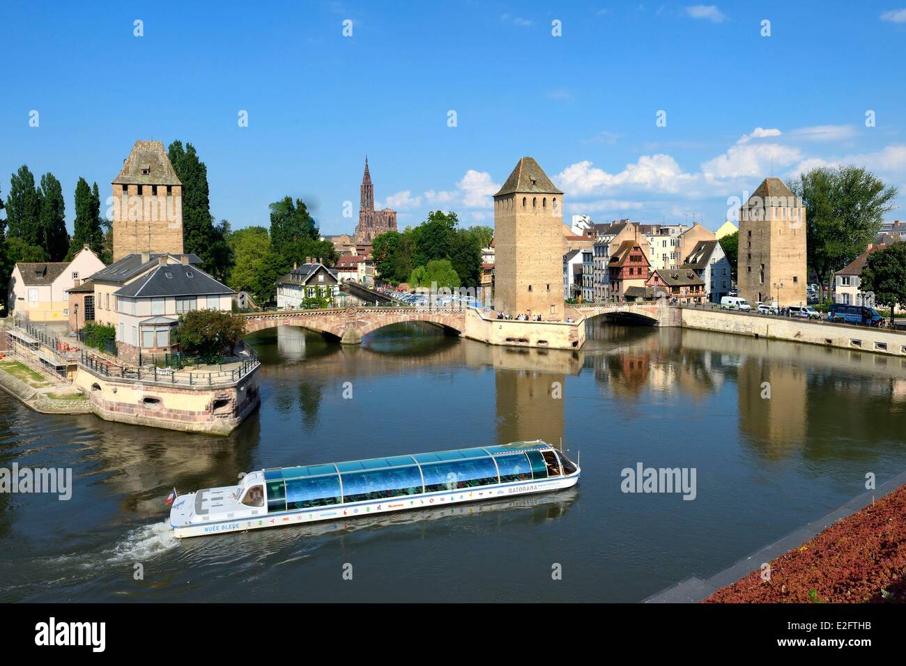 Francia Bas Rhin Strasburgo città vecchia elencati come patrimonio mondiale dall' UNESCO quartiere Petite France torri difensive della coperta Foto Stock