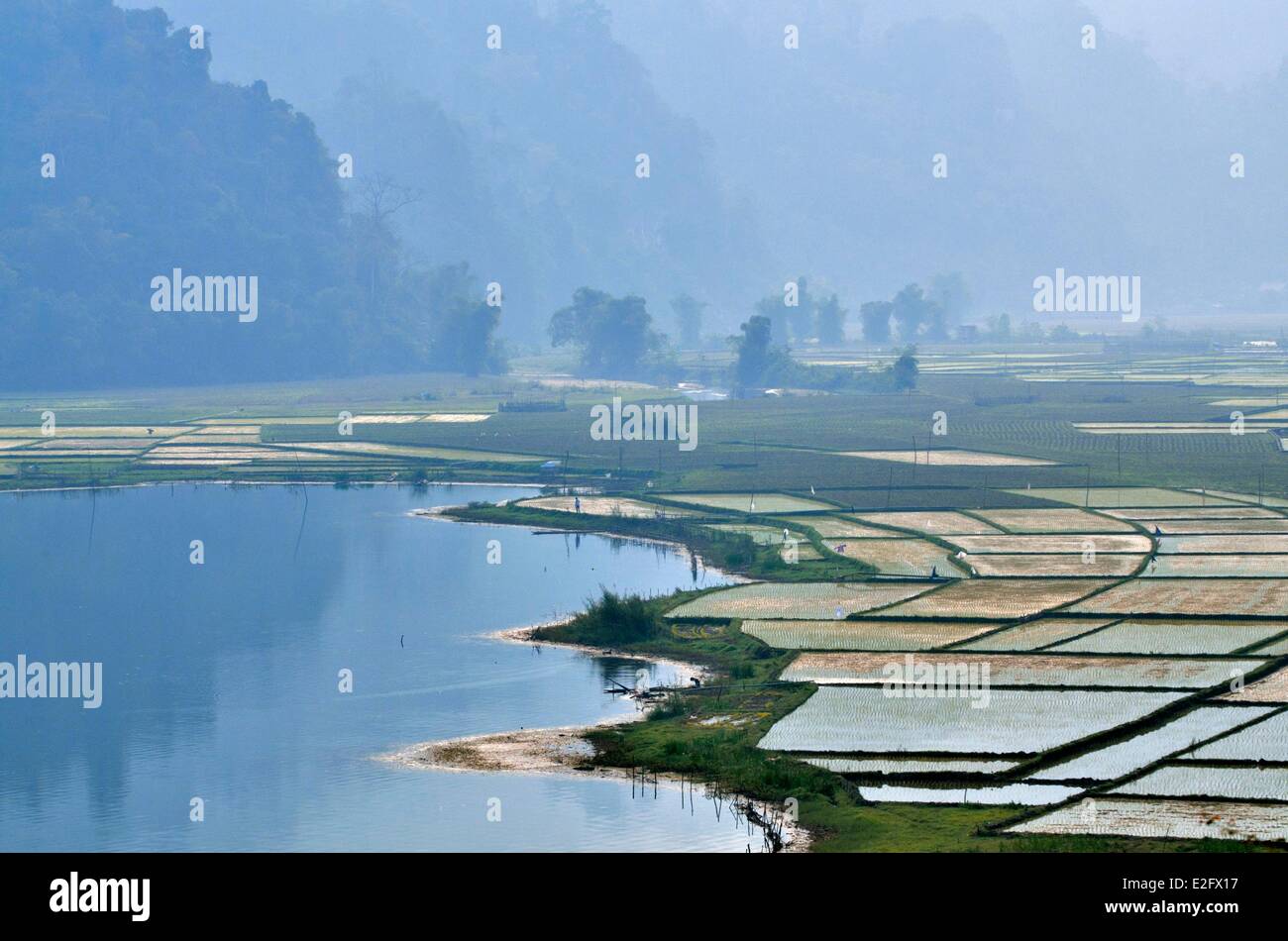Il Vietnam Bac Kan Provincia Ba essere Parco Nazionale di Ba essere Lago Foto Stock