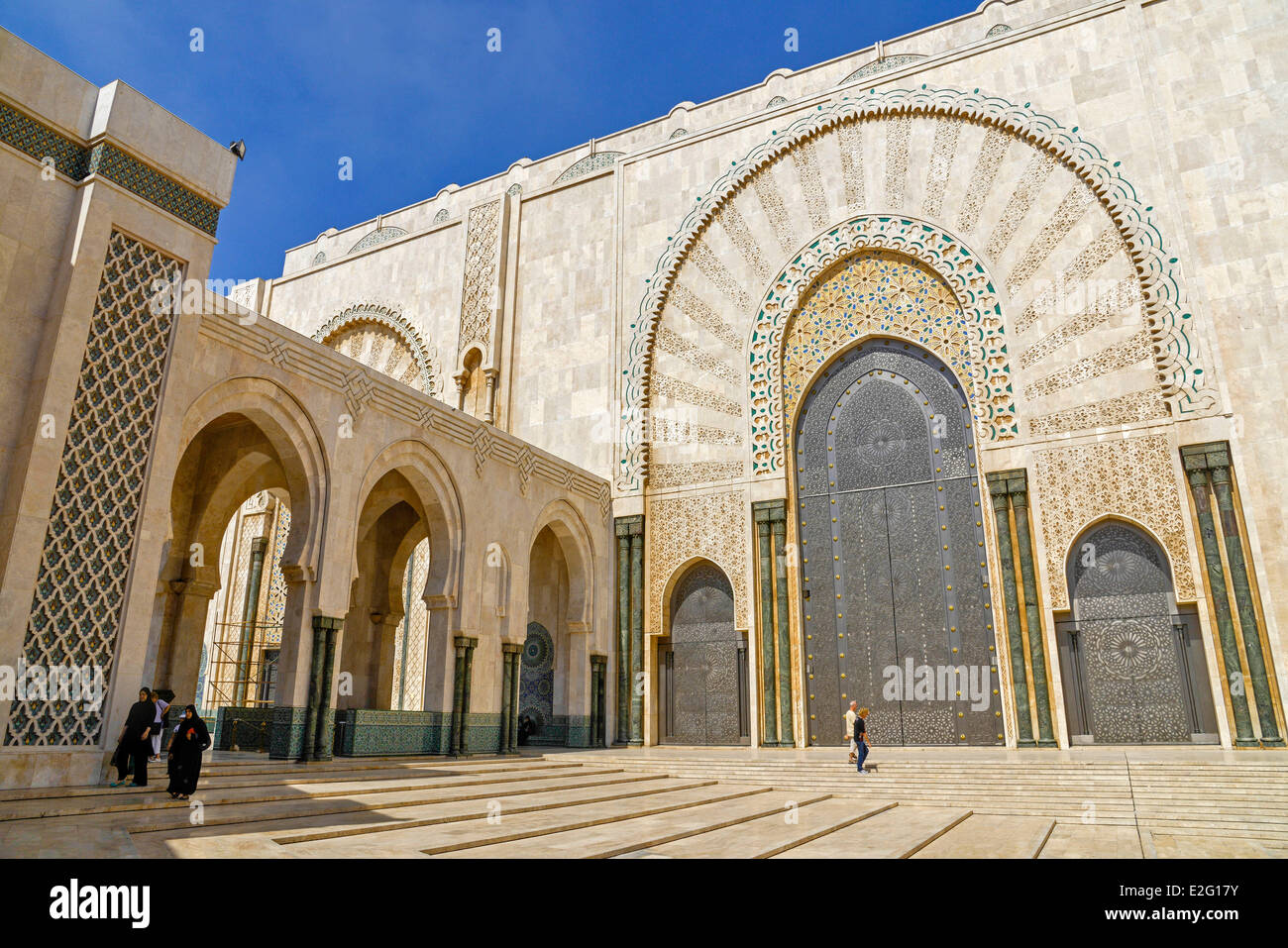 Marocco Casablanca Grande Moschea Hassan II di musulmani in stile arabo costruito dall'architetto Michel Pinseau nel 1986 Foto Stock