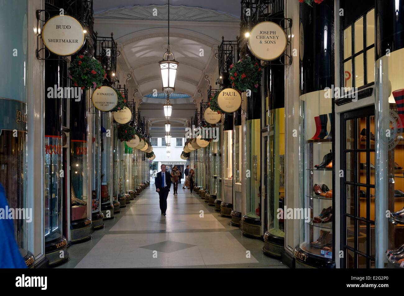Regno Unito London Mayfair Piccadilly Arcade a Piccadilly Foto Stock