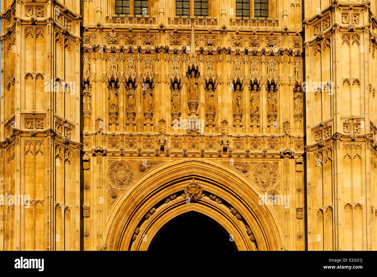 Regno Unito Londra Westminster Palace House di Parlement con torre di Victoria Foto Stock