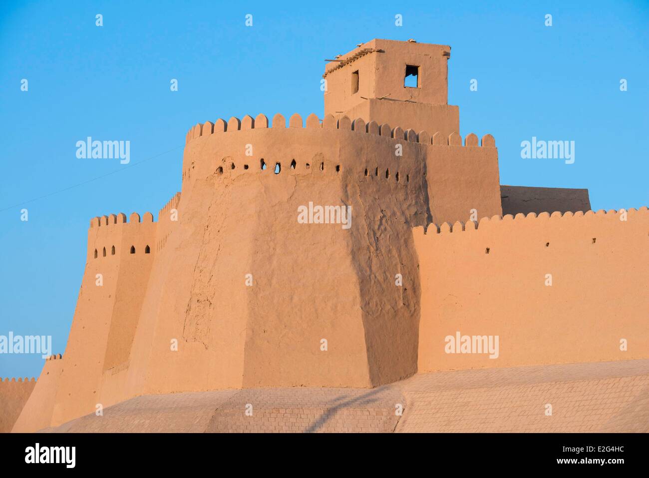 Uzbekistan Silk Road Khorezm provincia Khiva Itchan Kala protetti città elencati come patrimonio mondiale dall' UNESCO Arca Palace Foto Stock