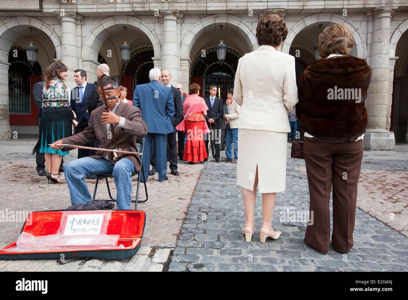 Spagna Madrid Plaza Mayor musicista Foto Stock