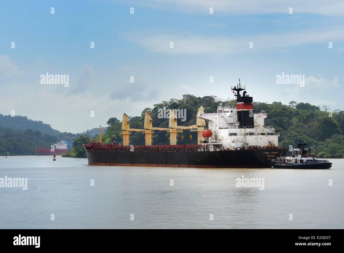 Panama Panama Canal a Gamboa Panamax cargo Foto Stock