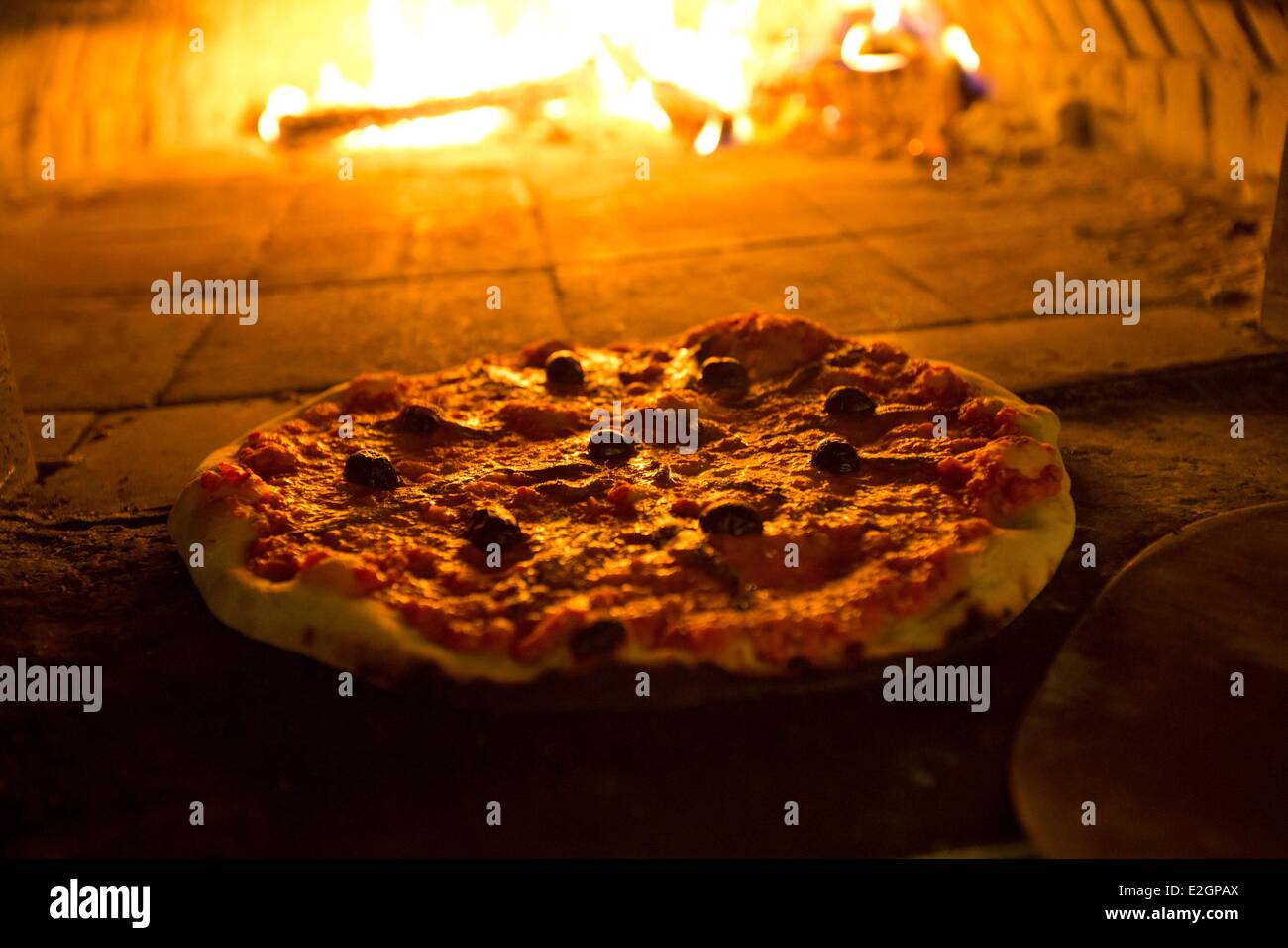 Francia Bouches du Rhone Marseille 2013 capitale europea della cultura Chez Vincent pizza con le acciughe Foto Stock
