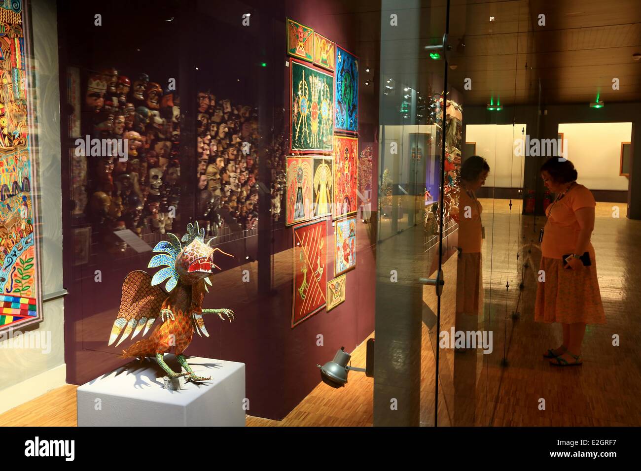 Francia Bouches du Rhone Marsiglia Capitale europea della cultura 2013 Panier centro distretto de la Vieille Charite monumento storico del XVII secolo Museo di Arti Africane isolani del Pacifico nativi americani Foto Stock