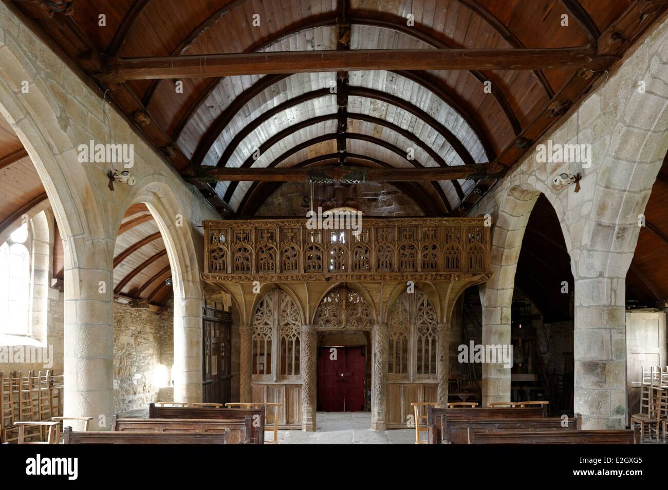 Francia Cotes d'Armor Loc Envel all'interno Chiesa jube Foto Stock