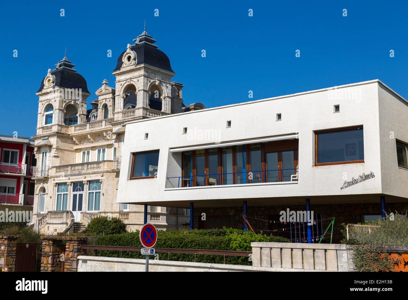 Francia Charente Maritime Royan villa ombra bianca costruita nel 1959 dall'architetto C. Bonnefoy Foto Stock