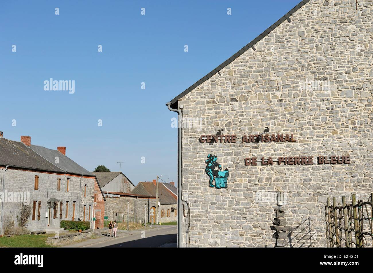 Francia Nord Wallers en Fagne centro artigianale di pietra blu Foto Stock