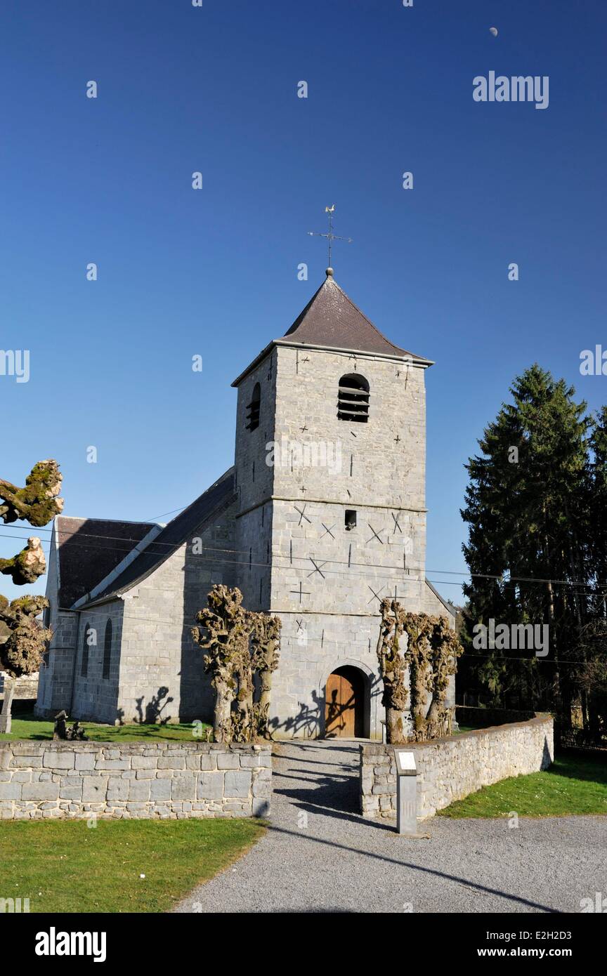 Francia Nord Wallers en Fagne Saint Hilaire 's chiesa Foto Stock