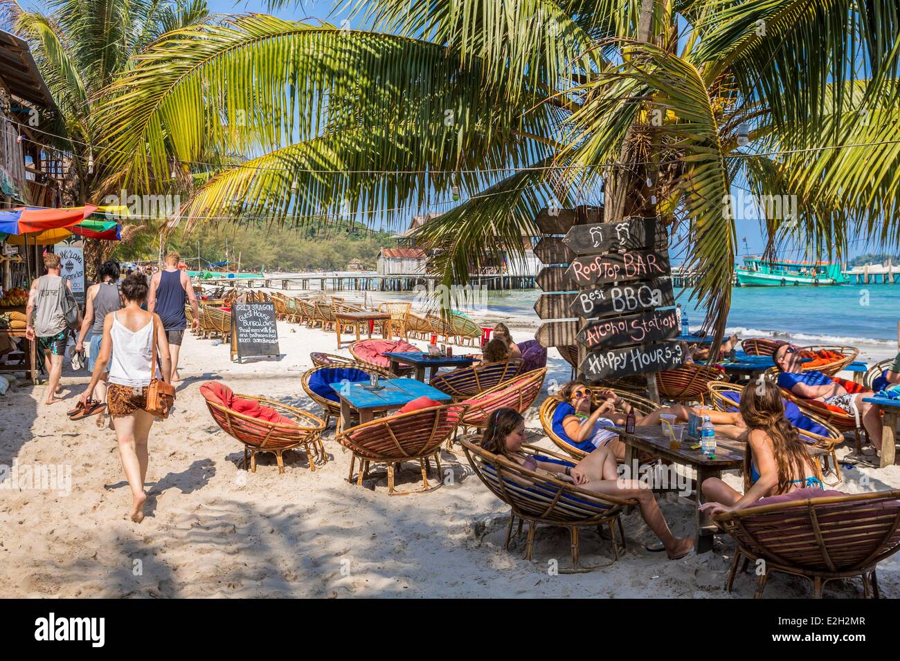 Cambogia Costa Sud Kompong canzone provincia Sihanoukville Koh Rong Isola Koh Toch o Koh Tui ristorante sulla spiaggia Foto Stock