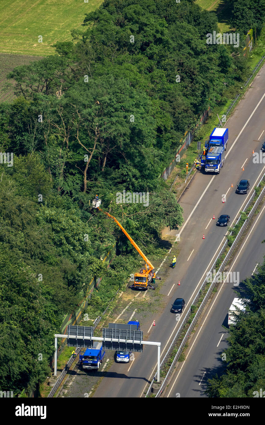 THW, Agenzia federale per il rilievo tecnico , a lavorare sull'autostrada A43, vista aerea, Recklinghausen, la zona della Ruhr Foto Stock