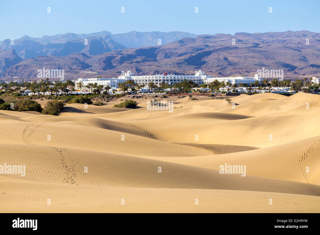 RIU hotel sulla spiaggia con dune di Maspalomas, il Dunas de Maspalomas, Gran Canaria Isole Canarie Spagna Foto Stock