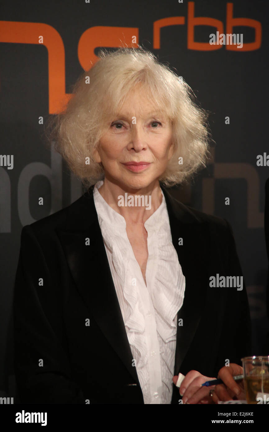 Marie-Pierre Pruvot dal film Bambi in tedesco RBB radio eins show Berlinale Nighttalk alla 63° Festival Internazionale del Cinema di Berlino (Berlinale) - presso il Cinemaxx movie theater a Potsdamer Platz in Mitte. Dove: Berlino, Germania Quando: 11 Feb 2013 Foto Stock