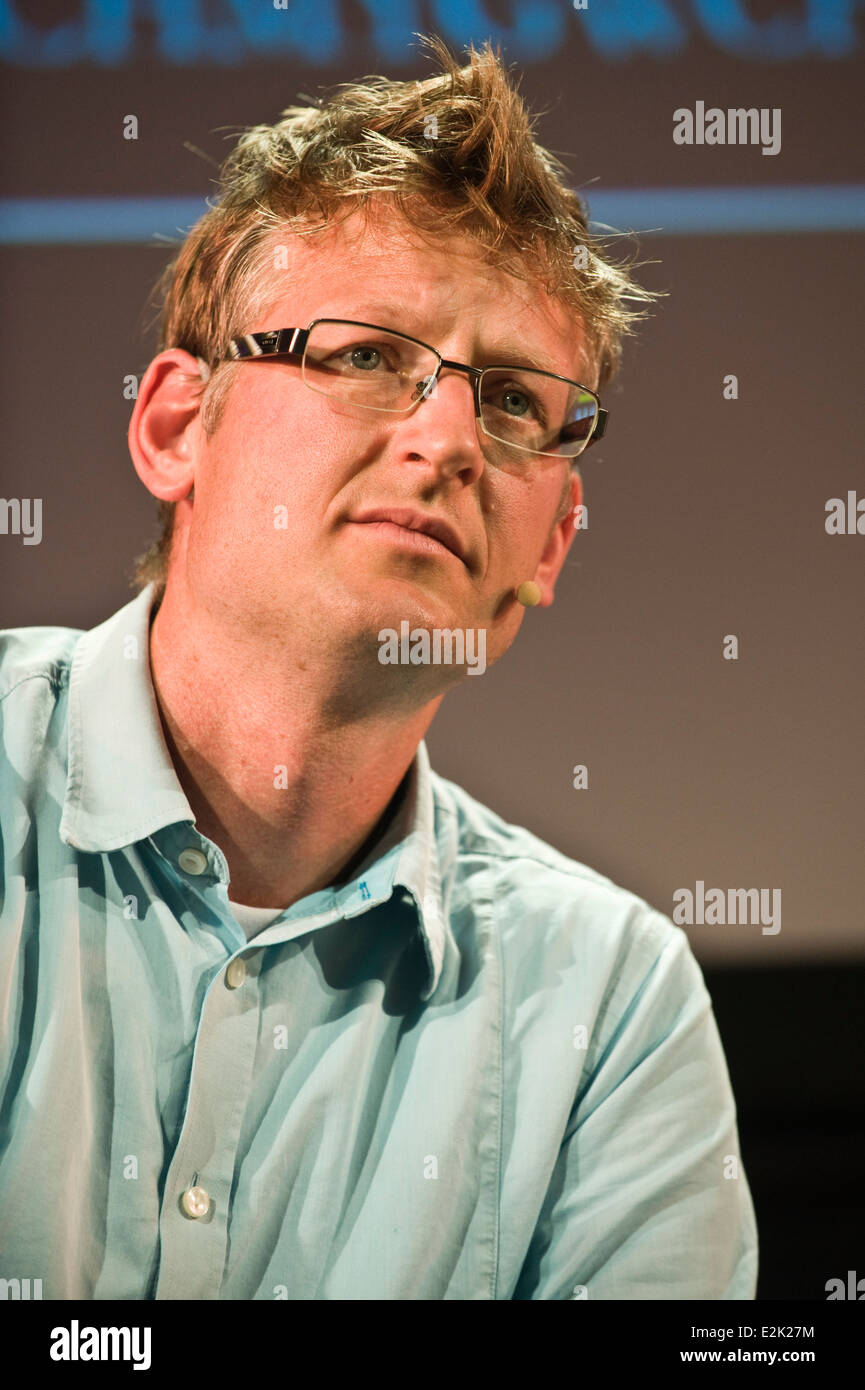 Mark Lynas discutendo il nucleare a Hay Festival 2014. © Jeff Morgan Foto Stock