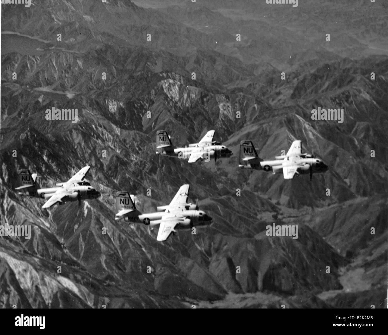 Il Grumman S-2E Tracker (numero di serie 149264) era un aereo da guerra antisommergibile basato su portaerei gestito dal VS-25, uno squadrone della Marina degli Stati Uniti. L'S-2E fu ampiamente utilizzato durante la Guerra fredda per pattugliamenti marittimi e operazioni antisommergibili. Foto Stock