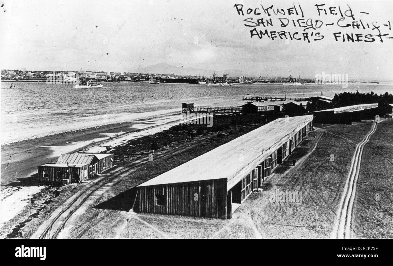 Questa fotografia dei primi mesi del 1914 cattura North Island, San Diego, che in seguito sarebbe diventato un sito cruciale per l'aviazione navale negli Stati Uniti la storia dell'aviazione militare dell'isola risale alla sua istituzione come stazione aerea navale all'inizio del XX secolo. Foto Stock