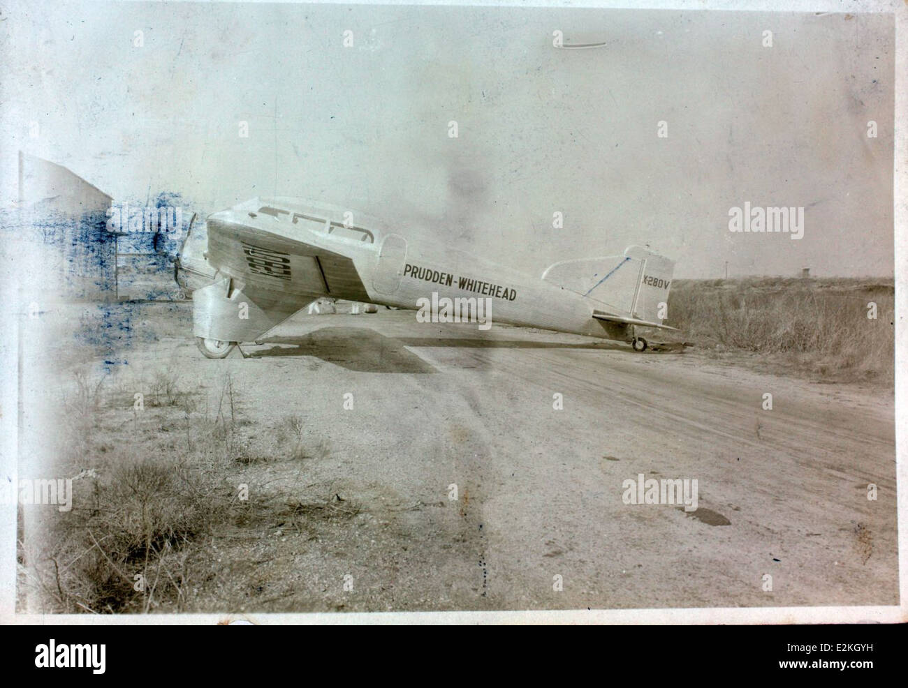 Questa immagine raffigura il monoplano Prudden, costruito dalla Atlanta Aircraft Corporation e dotato di un motore Wright J-6. L'aereo faceva parte dell'aviazione dei primi anni del XX secolo e contribuì ai progressi nella progettazione degli aeromobili. Foto Stock