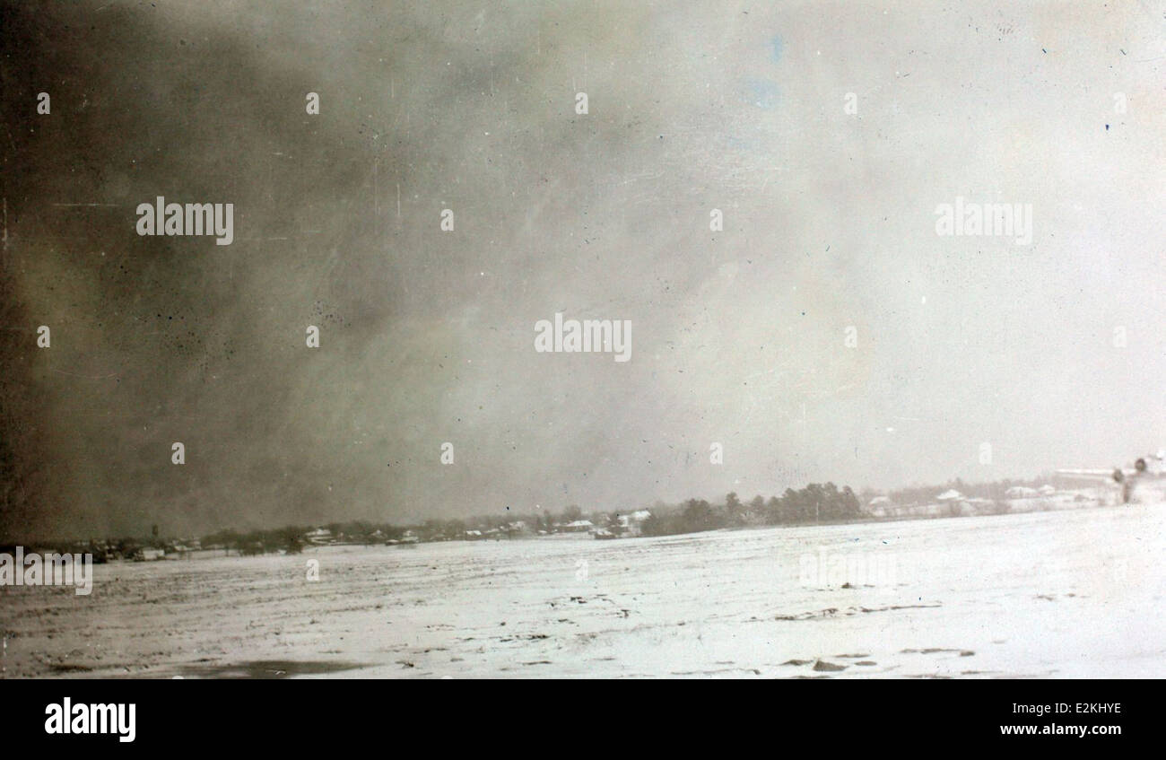 L'immagine raffigura il monoplano Prudden PW-1, un velivolo storico progettato dalla Atlanta Aircraft Corporation. L'album mette in evidenza anche i motori aeronautici Wright, come il J-6-7 e l'R-760, utilizzati in vari modelli di aviazione. Foto Stock