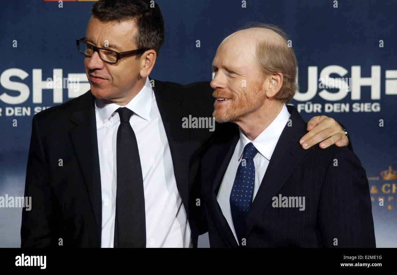 Peter Morgan, Ron Howard al film premiere Rush - Alles fuer den Sieg in Koelner Mediapark dove: Colonia, Germania Quando: 28 Foto Stock