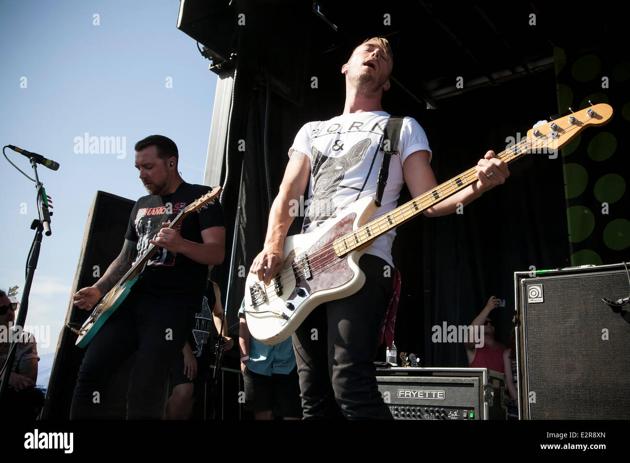 Pomona, CA, Stati Uniti d'America. Xx Giugno, 2014. Anberlin esegue al Vans warped tour. Migliaia di giovani musica alternativa ventole acceso per gli Stati Uniti è solo touring festival, alla sua Los Angeles-area sosta in Pomona, California. Il festival tour prosegue domani a Mountain View, CA, Stati Uniti d'America e le finiture in agosto a Denver, CO, Stati Uniti d'America. Credito: Andie Mills/Alamy Live News Foto Stock