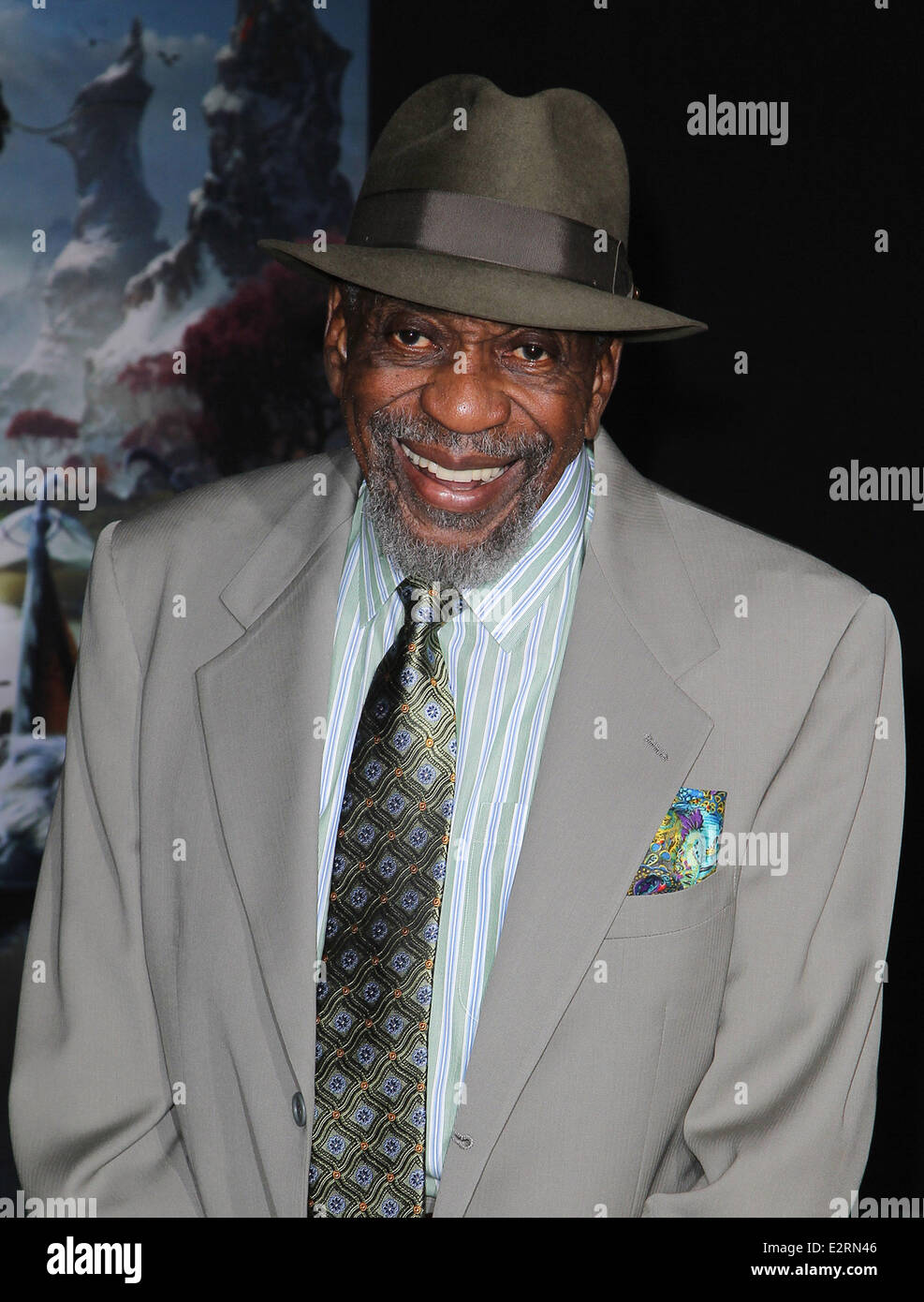 OZ il grande e potente - Los Angeles Premiere - Arrivi con: Bill Cobbs dove: Hollywood, California, Stati Uniti d'America quando: 13 Foto Stock
