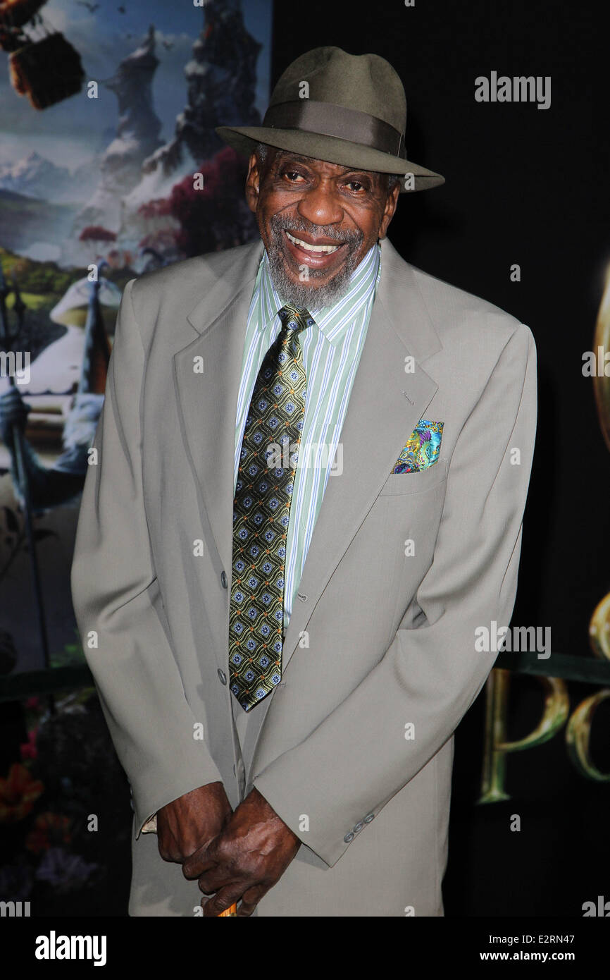OZ il grande e potente - Los Angeles Premiere - Arrivi con: Bill Cobbs dove: Hollywood, California, Stati Uniti d'America quando: 13 Foto Stock