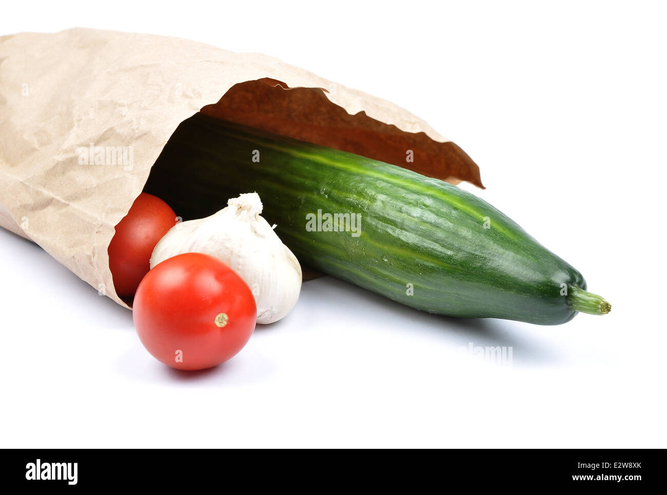 Verdure in sacchetto di carta Foto Stock