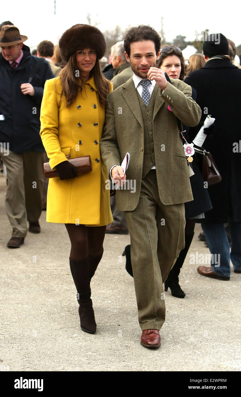 Il giorno 3 del festival di Cheltenham con: Pippa Middleton dove: Liverpool, Regno Unito quando: 14 Mar 2013 Foto Stock