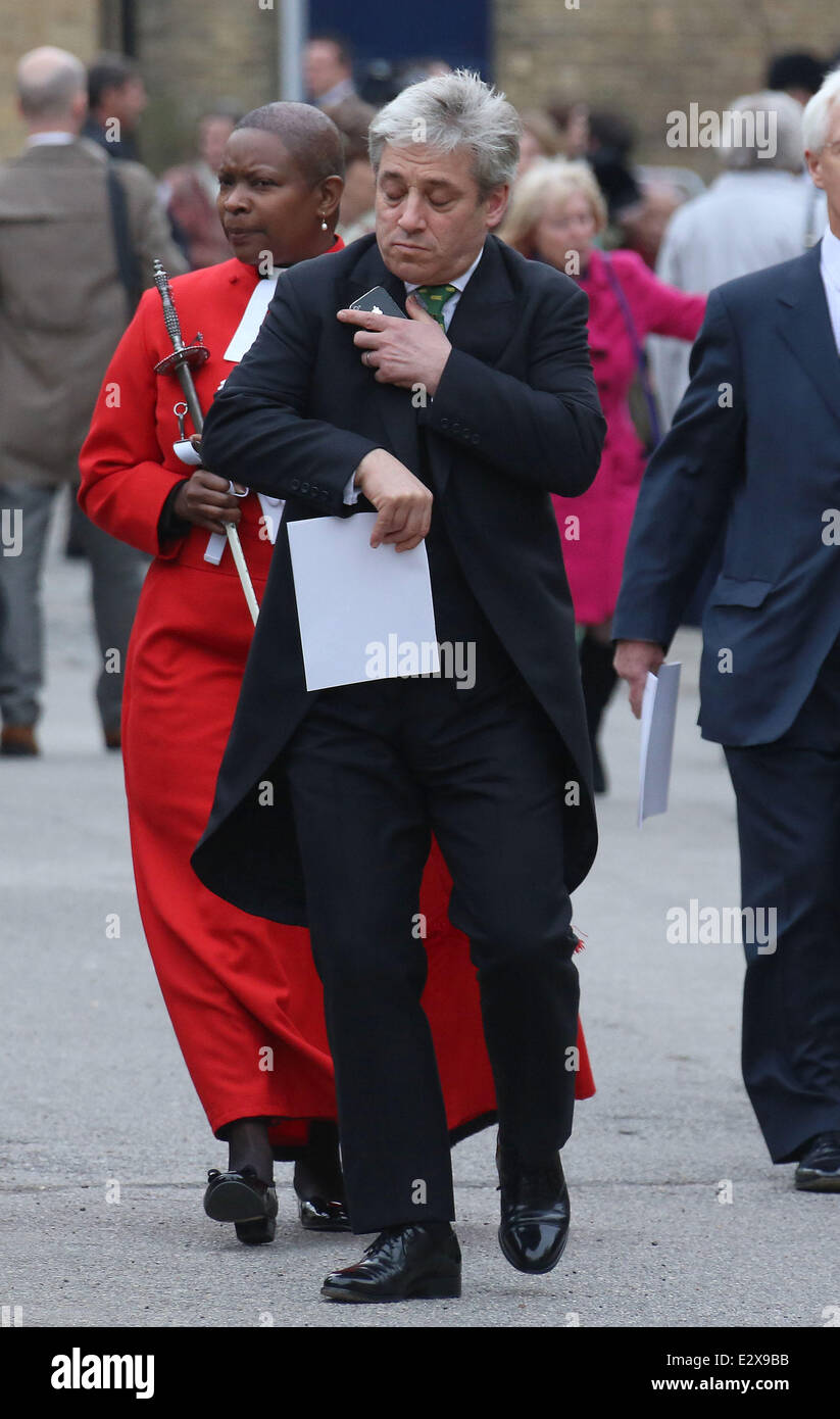 Justin Welby è intronizzata come il 105° Arcivescovo di Canterbury presso la Cattedrale di Canterbury e dotate di: atmosfera dove: Kent, unità Foto Stock