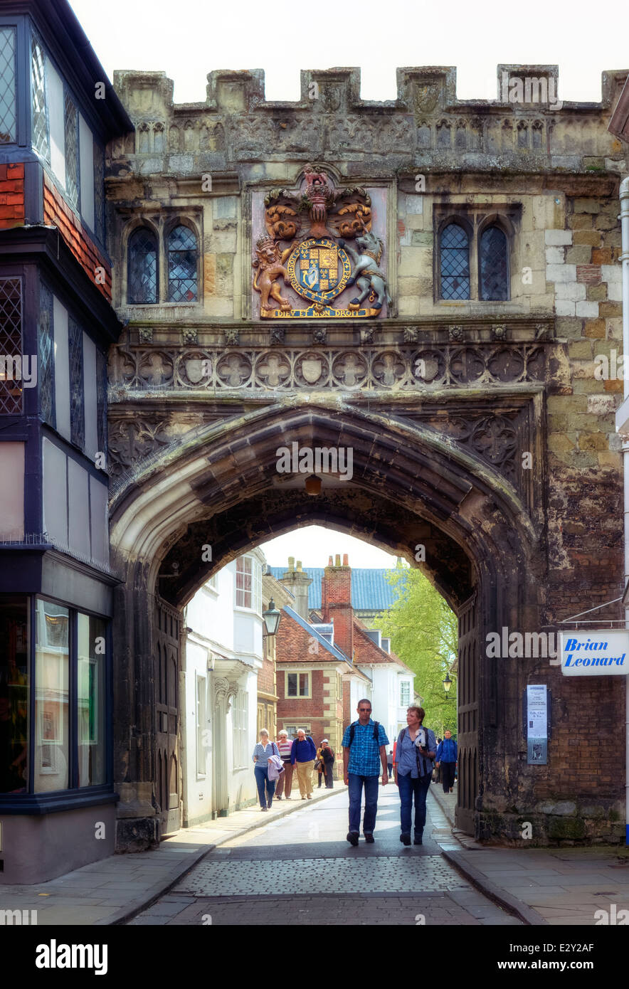 Salisbury, High Street Gate, Wiltshire, Inghilterra, Regno Unito Foto Stock