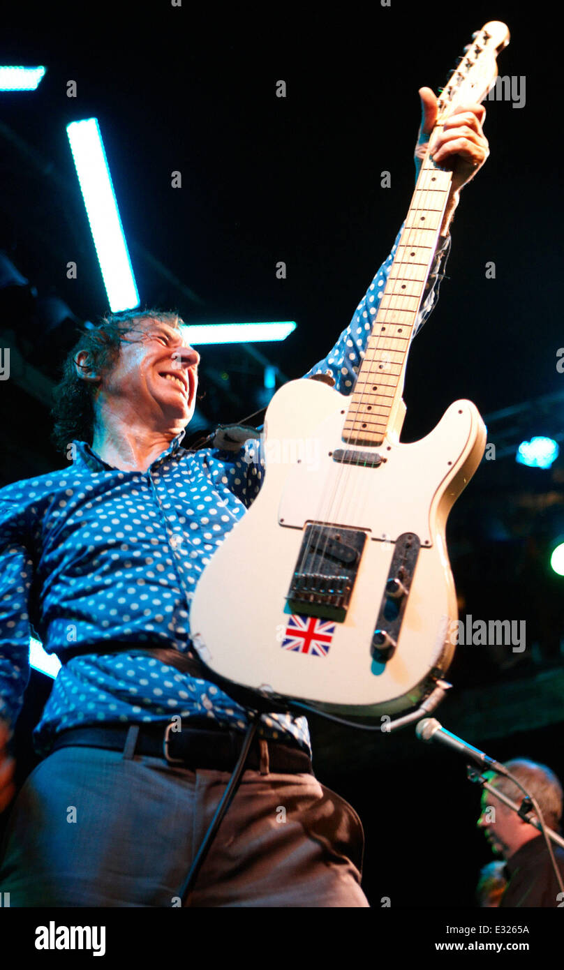 Eseguire Buzzcocks live presso il torrente con: Steve Diggle dove: Southampton, Regno Unito quando: 16 Maggio 2013 Foto Stock