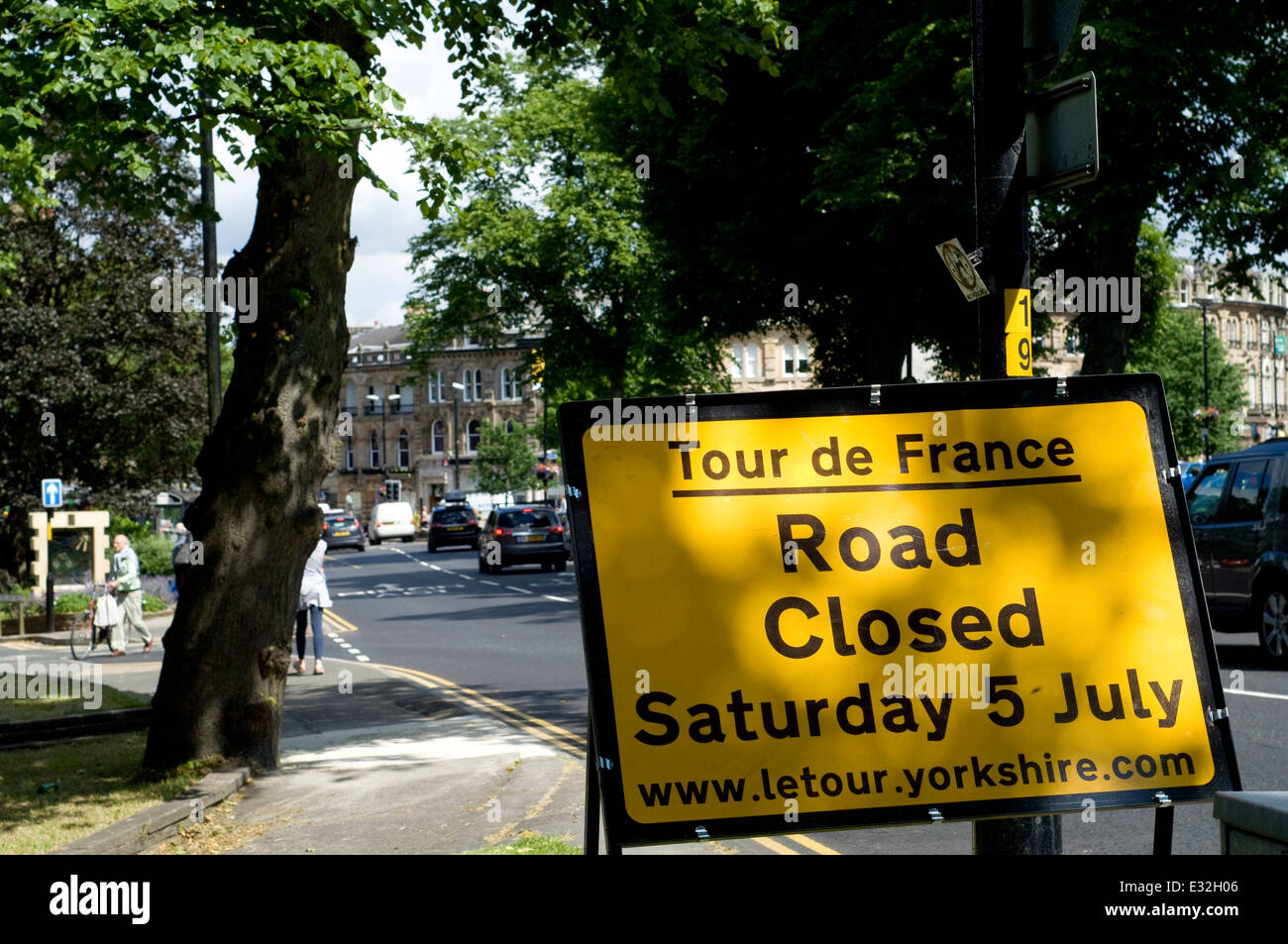 Chiusura della strada segno in Harrogate Foto Stock