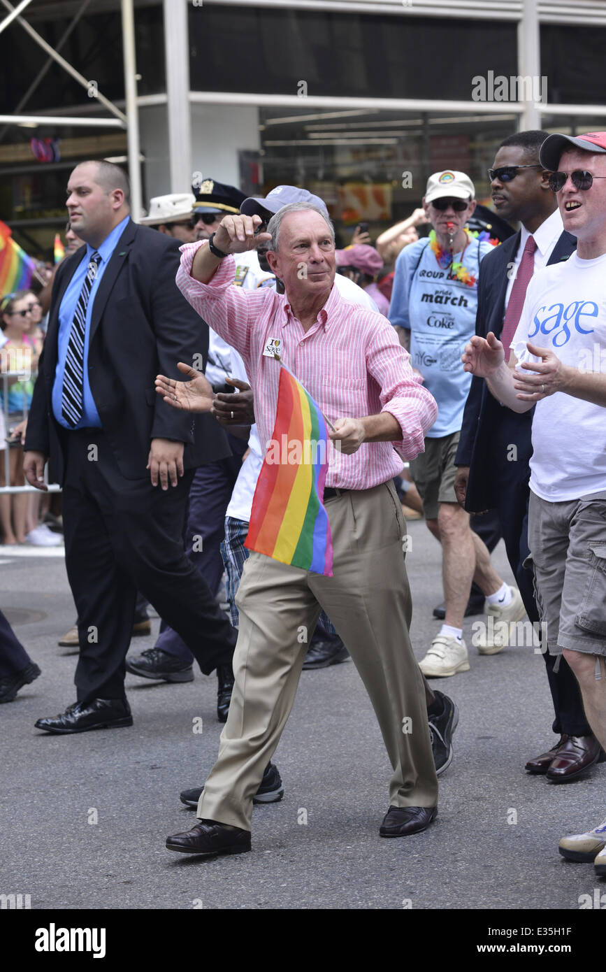 Gay Pride Marzo 2013 in NYC dotate: sindaco Bloomberg dove: New York City, NY, Stati Uniti quando: 02 Lug 2013 Foto Stock
