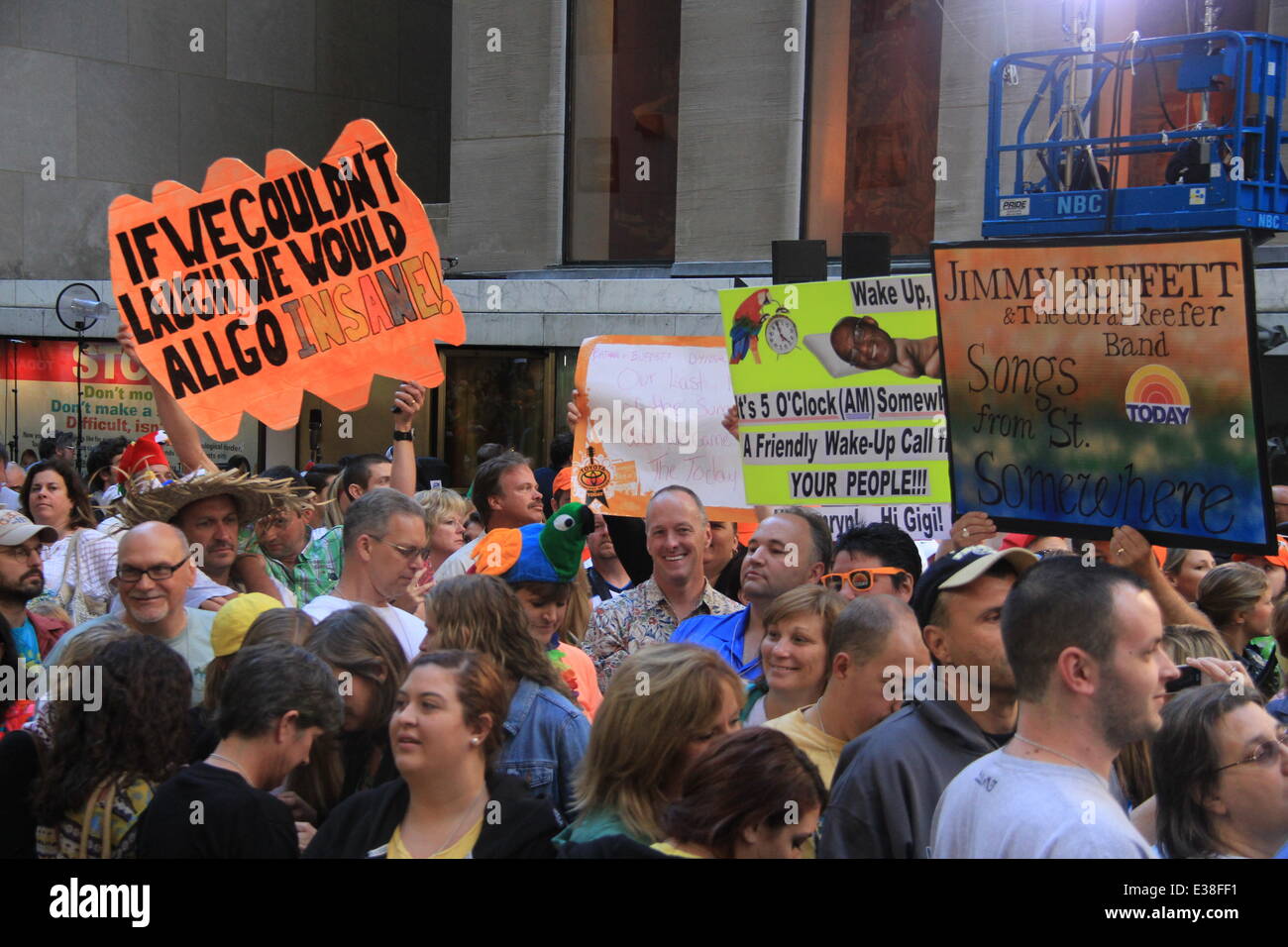 Jimmy Buffett esegue sul "oggi" mostrano come parte della loro NBC Toyota una serie di concerti in Rockefeller Center dotato di: Jimmy Buffet dove: New York City, NY, Stati Uniti quando: 15 Ago 2013 Foto Stock