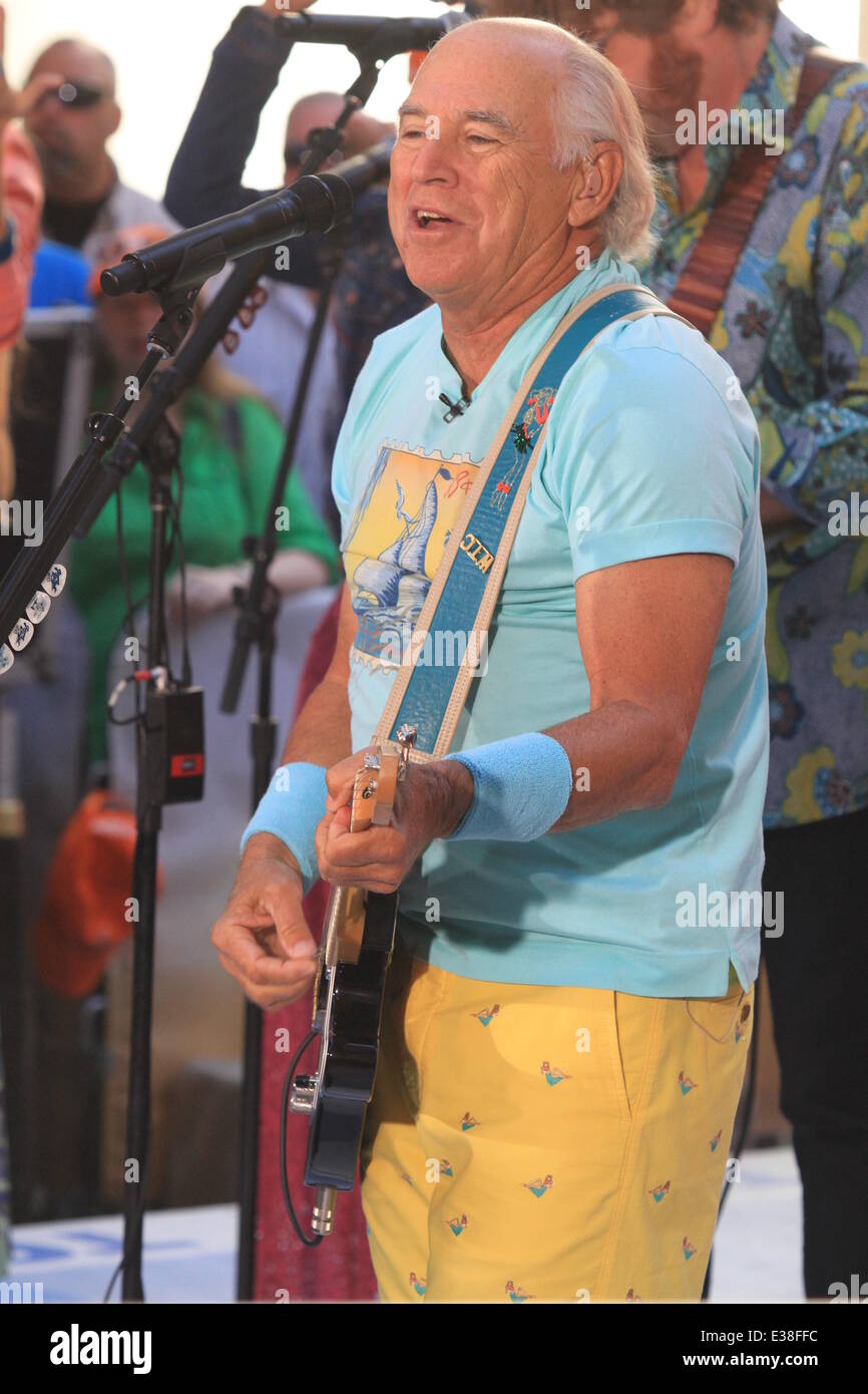 Jimmy Buffett esegue sul "oggi" mostrano come parte della loro NBC Toyota una serie di concerti in Rockefeller Center dotato di: Jimmy Buffet dove: New York City, NY, Stati Uniti quando: 15 Ago 2013 Foto Stock