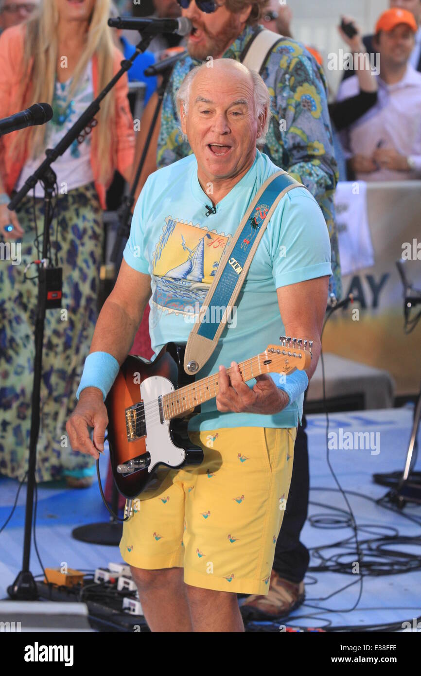 Jimmy Buffett esegue sul "oggi" mostrano come parte della loro NBC Toyota una serie di concerti in Rockefeller Center dotato di: Jimmy Buffet dove: New York City, NY, Stati Uniti quando: 15 Ago 2013 Foto Stock