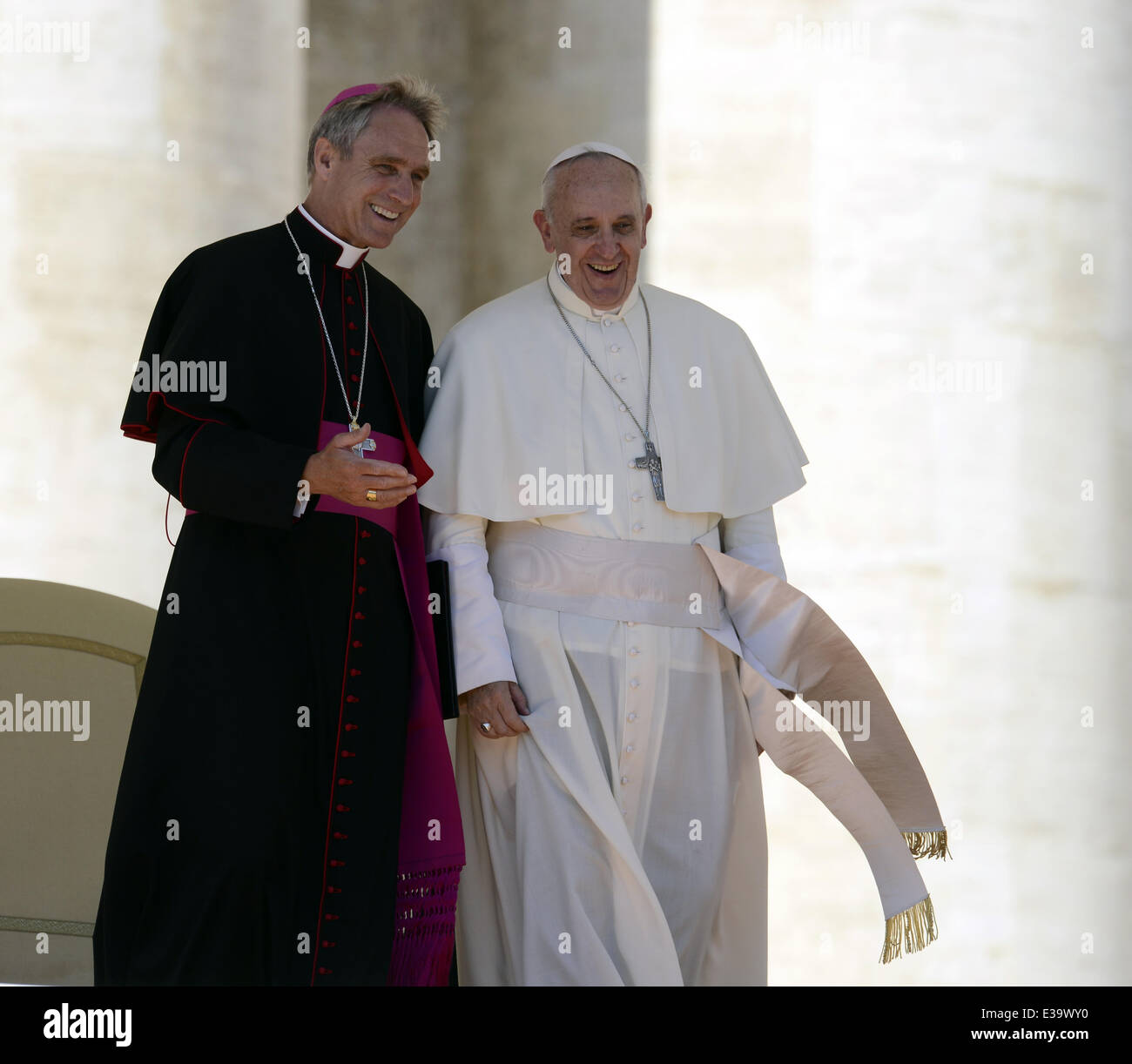 Papa Francesco I durante il suo settimanale di open-air udienza generale con: Papa Francesco I Dove: Roma, Italia Quando: 04 Set 2013 Foto Stock