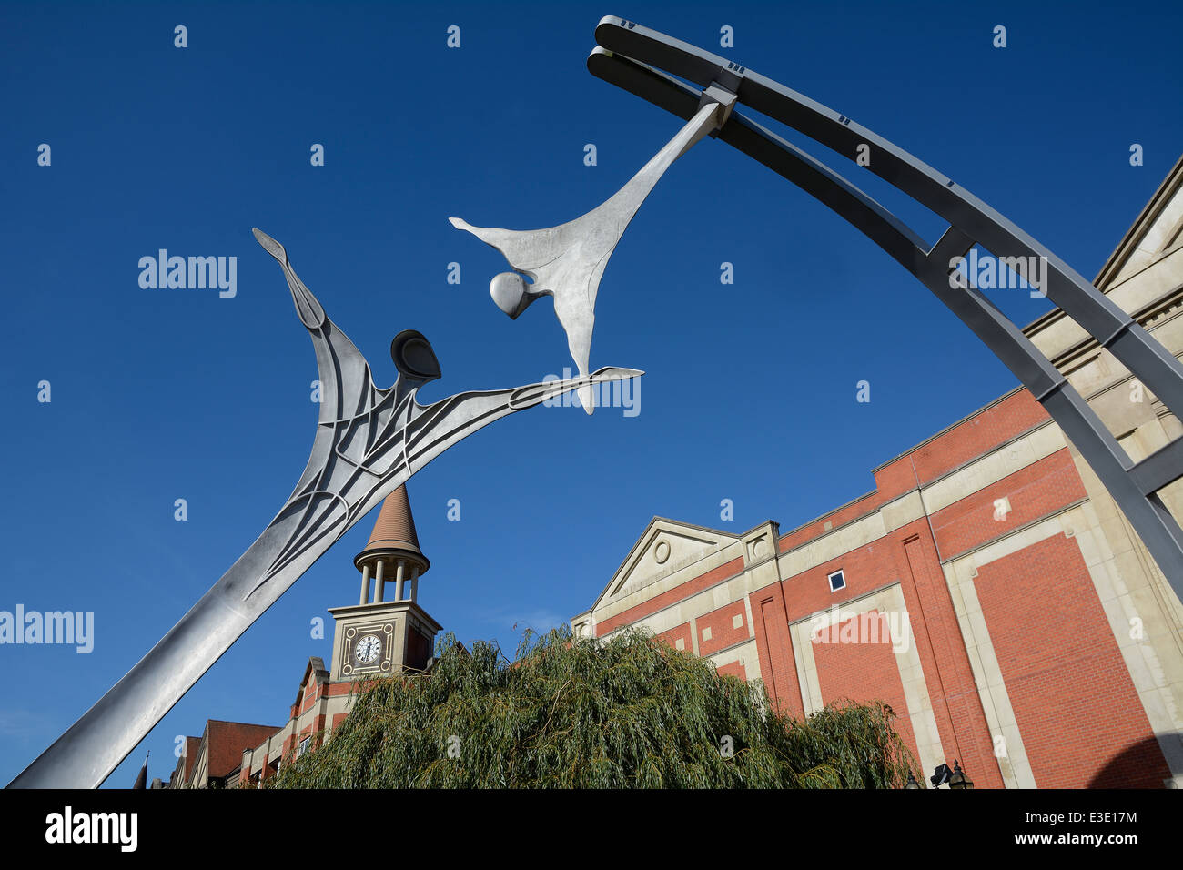 Moderne strutture di arte dal fiume WITHAM IN LINCOLN. LINCOLNSHIRE. In Inghilterra. Regno Unito Foto Stock