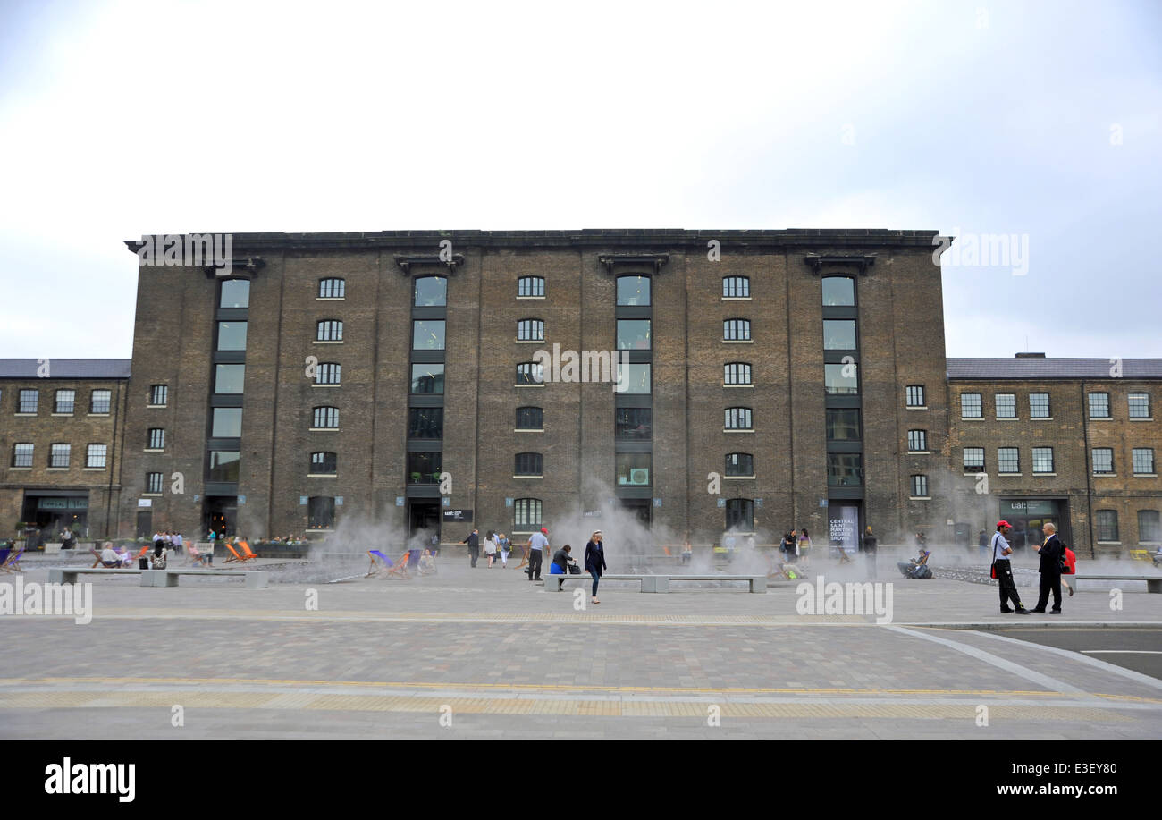 UAL Università delle Arti London Central Saint Martins campus a Kings Cross district London REGNO UNITO Foto Stock