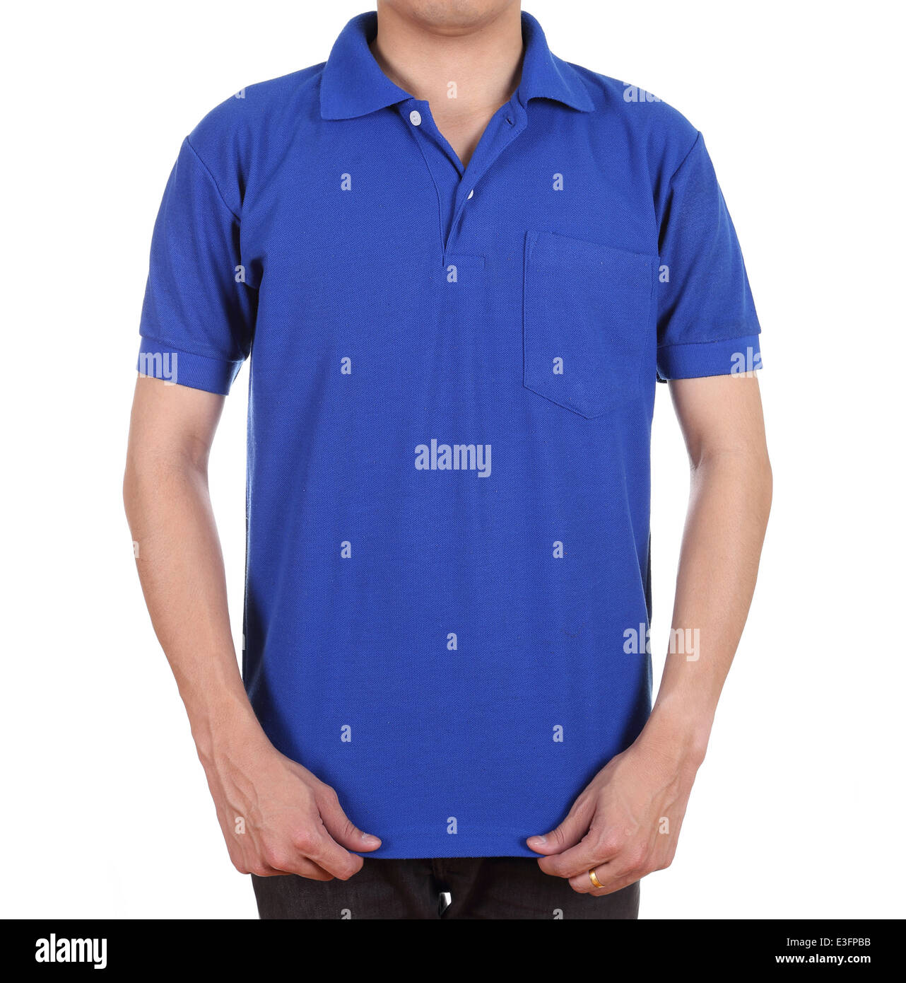 Blank blue Polo shirt (lato anteriore) sull uomo isolato su sfondo bianco Foto Stock