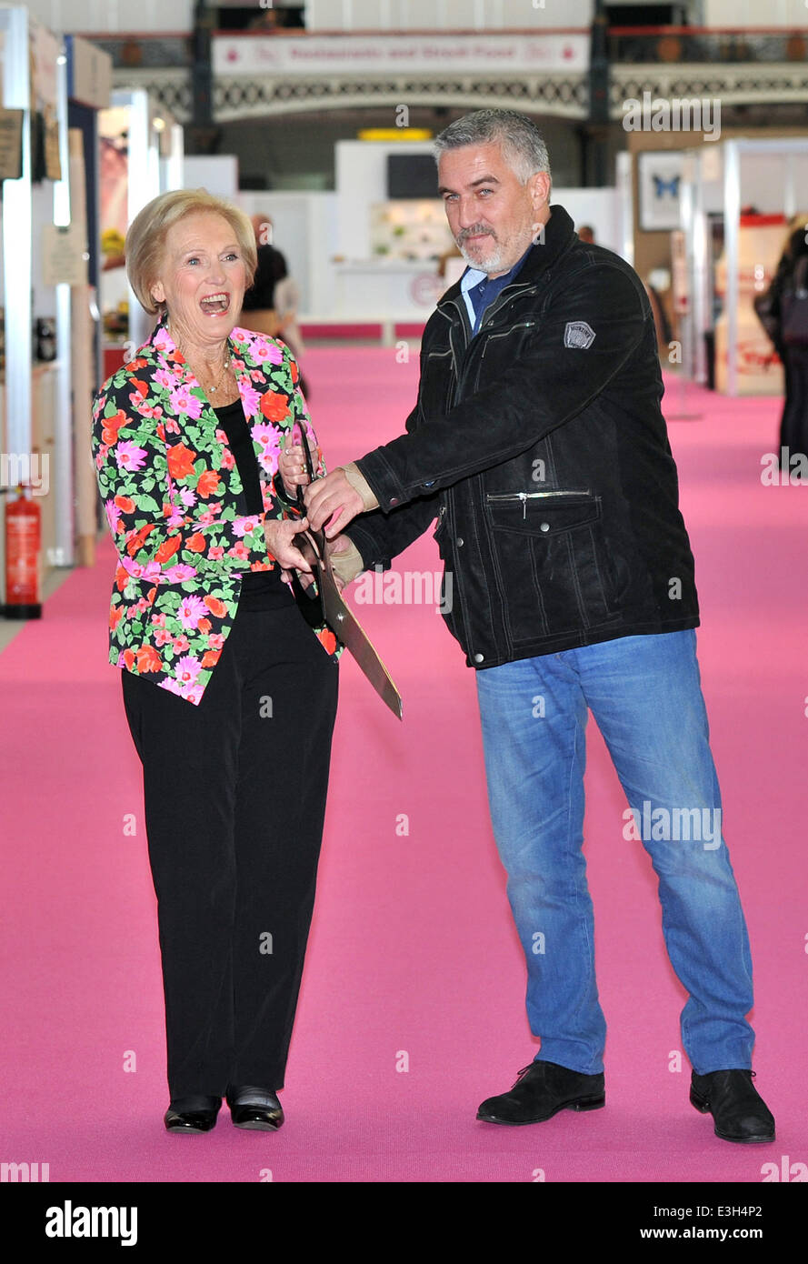 BBC Good Food Show apertura photocall tenutosi presso l'Olympia. Dotato di: Maria Berry,Paul Hollywood dove: Londra, Regno Unito quando: 15 Nov 2013 Foto Stock