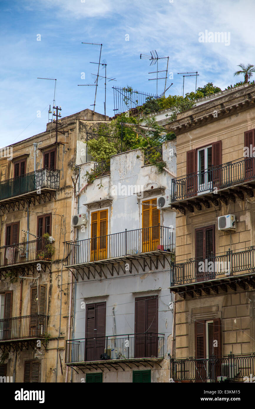 Case tradizionali a Palermo, Sicilia, Italia Foto Stock