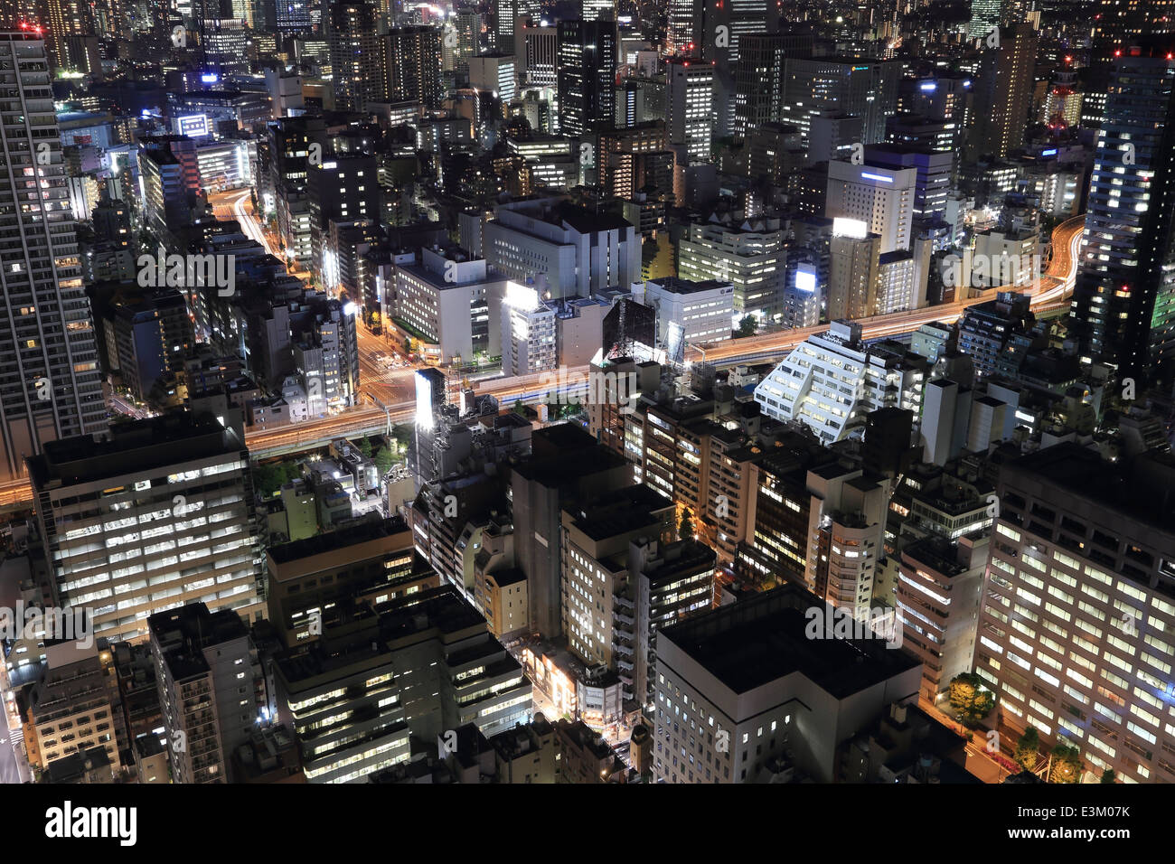 Paesaggio urbano di Tokyo di notte del Giappone Foto Stock